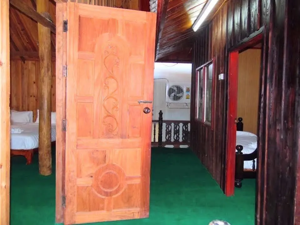 Luangprabang Old Centre House - Thavisouk Guesthouse 2*, Luang Prabang